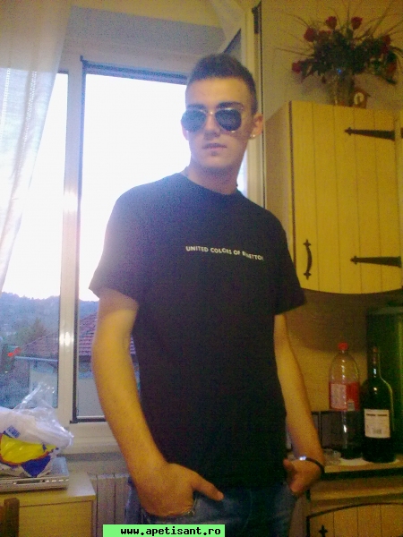 AlExUzT