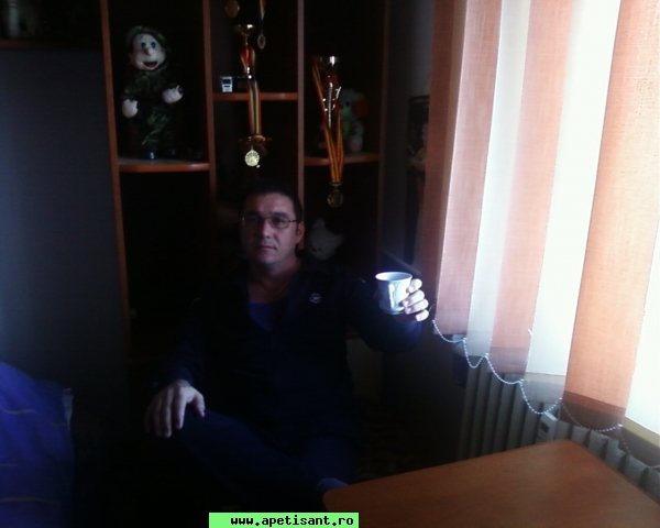 vali_mih2002
